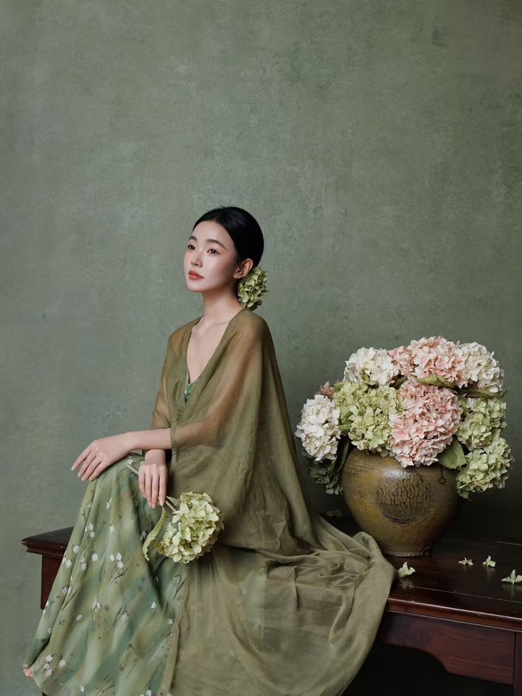 Photography Zen - Nuovo Costume Fotografico 2026 Verde Stile